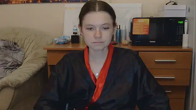 JessicaHolland1 online show from June 30, 2026, 5:47 pm