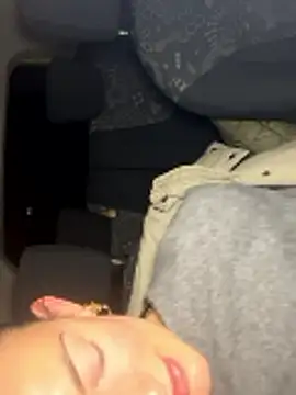 MiaLovesxxx online show from April 29, 2026, 10:16 pm