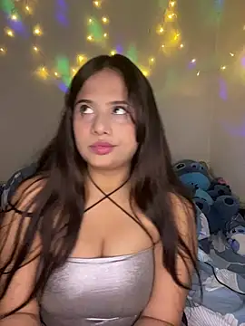 Snapshot of mikasaarkman chatting on April 7, 2026, 7:14 pm mikasaarkman online show from April 7, 2026, 7:14 pm