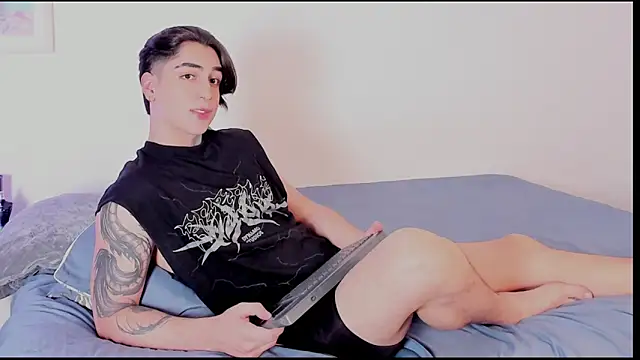 Thiago angel online show from June 14, 2026, 2:09 am
