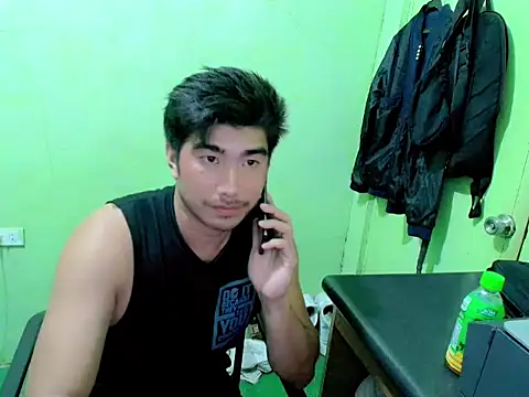 Snapshot of Hunkfireman chatting on April 18, 2026, 8:42 pm Hunkfireman online show from April 18, 2026, 8:42 pm
