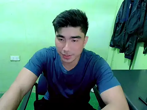 Snapshot of Hunkfireman chatting on April 28, 2026, 1:04 am Hunkfireman online show from April 28, 2026, 1:04 am