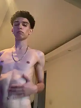 caiomateo online show from April 3, 2026, 9:02 pm