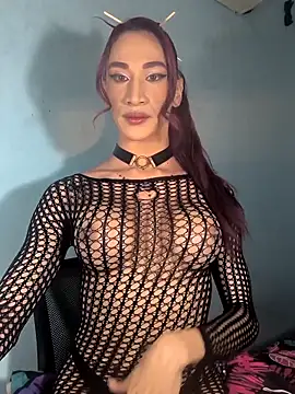 Snapshot of SamySeduction chatting on April 29, 2026, 6:28 am SamySeduction online show from April 29, 2026, 6:28 am
