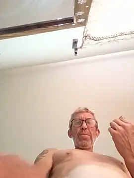 Snapshot of chris-sbh11 chatting on May 24, 2026, 7:08 pm chris-sbh11 online show from May 24, 2026, 7:08 pm