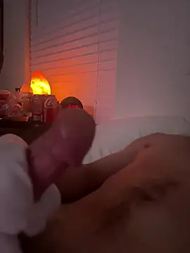 whyitwoof online show from April 6, 2026, 7:42 am