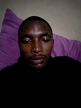 Snapshot of alphamale25 chatting on April 23, 2026, 7:05 pm alphamale25 online show from April 23, 2026, 7:05 pm