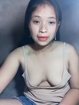 Snapshot of Liss-mimi chatting on April 25, 2026, 6:27 am Liss-mimi online show from April 25, 2026, 6:27 am