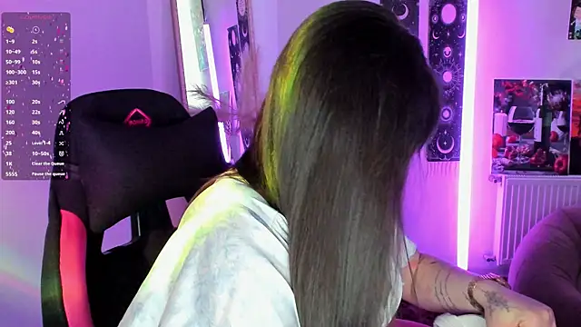 Snapshot of SourCherry__ chatting on June 11, 2026, 9:29 am SourCherry online show from June 11, 2026, 9:29 am