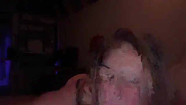 Snapshot of Threat24 chatting on April 6, 2026, 9:32 am Threat24 online show from April 6, 2026, 9:32 am