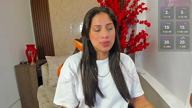 Snapshot of Atiena_ chatting on July 11, 2026, 7:49 pm Atiena online show from July 11, 2026, 7:49 pm