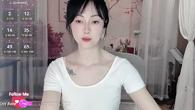 noomi-1111 online show from June 24, 2026, 5:50 am