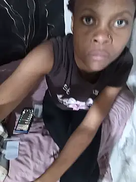 BabeShanty08 online show from May 15, 2026, 3:52 pm