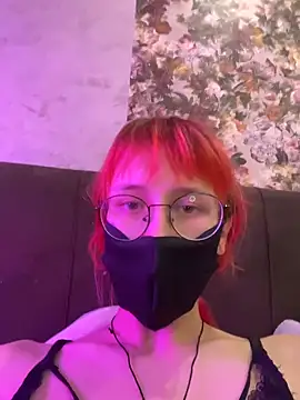 Snapshot of baby_vik3 chatting on April 4, 2026, 6:33 am baby vik3 online show from April 4, 2026, 6:33 am