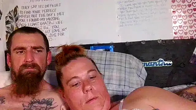 Snapshot of JSfreakycouple chatting on April 3, 2026, 8:07 pm JSfreakycouple online show from April 3, 2026, 8:07 pm