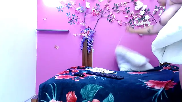 Snapshot of starfishanal21 chatting on May 8, 2026, 7:30 pm starfishanal21 online show from May 8, 2026, 7:30 pm
