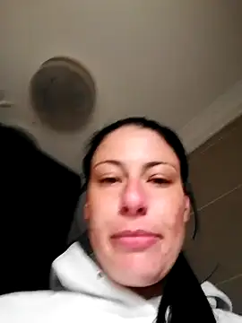 Snapshot of Hildaqii chatting on June 26, 2026, 9:14 am Hildaqii online show from June 26, 2026, 9:14 am