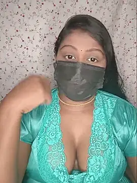 Romantic Woman online show from June 28, 2026, 6:03 pm