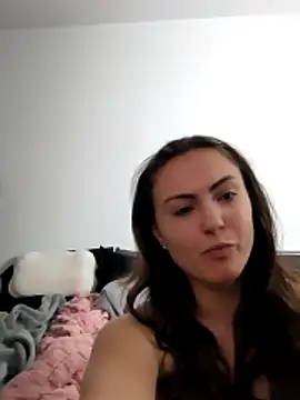 Snapshot of alwayswettt chatting on April 4, 2026, 10:24 am alwayswettt online show from April 4, 2026, 10:24 am