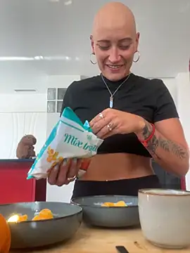 Snapshot of zensorial chatting on April 5, 2026, 8:55 am zensorial online show from April 5, 2026, 8:55 am