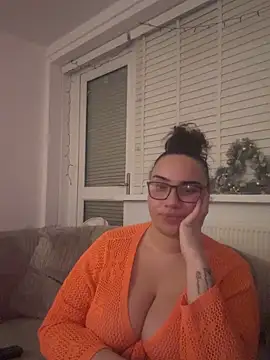Snapshot of shayyxo chatting on April 10, 2026, 8:02 pm shayyxo online show from April 10, 2026, 8:02 pm