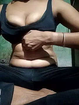 sexy pakhii online show from April 9, 2026, 1:05 pm