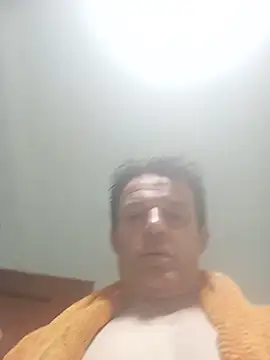 Snapshot of mecaloco chatting on June 17, 2026, 2:03 am mecaloco online show from June 17, 2026, 2:03 am