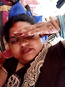 Snapshot of Desi_hot_bhabhi01 chatting on May 14, 2026, 8:32 am Desi hot bhabhi01 online show from May 14, 2026, 8:32 am