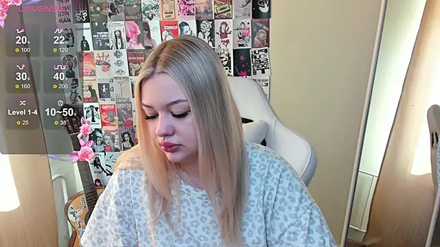 Snapshot of AmeliePeach chatting on May 28, 2026, 1:36 am AmeliePeach online show from May 28, 2026, 1:36 am