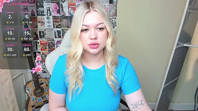 Snapshot of AmeliePeach chatting on May 29, 2026, 8:23 am AmeliePeach online show from May 29, 2026, 8:23 am