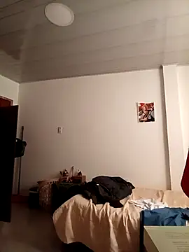Snapshot of Leticia_Hinkley_ chatting on April 16, 2026, 11:44 am Leticia Hinkley online show from April 16, 2026, 11:44 am