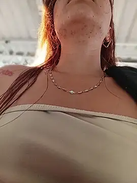 Leticia Hinkley  online show from June 19, 2026, 12:42 pm