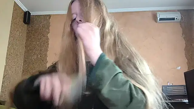 KateVibe 01 online show from June 14, 2026, 12:08 am