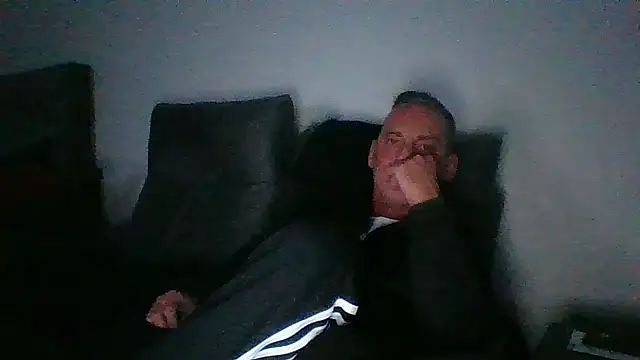 Snapshot of CanCumALot chatting on April 9, 2026, 3:06 am CanCumALot online show from April 9, 2026, 3:06 am