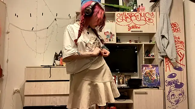 RedHeadCat online show from April 4, 2026, 11:24 pm