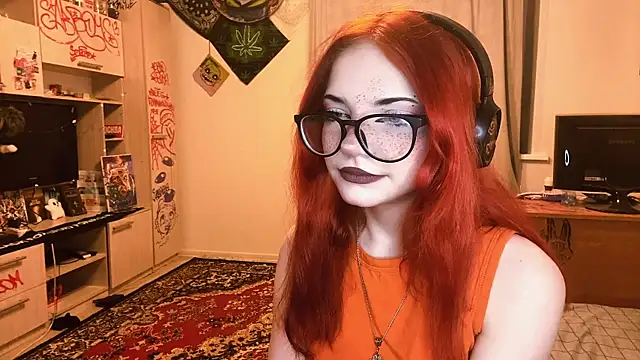 Snapshot of RedHeadCat chatting on May 14, 2026, 10:27 pm RedHeadCat online show from May 14, 2026, 10:27 pm