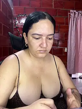Snapshot of Fresita-12 chatting on June 3, 2026, 7:41 pm Fresita-12 online show from June 3, 2026, 7:41 pm