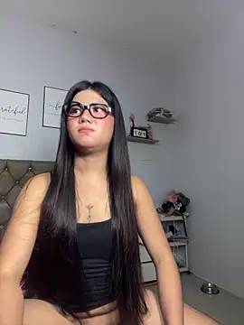 Snapshot of JassmineLove chatting on April 7, 2026, 3:45 pm JassmineLove online show from April 7, 2026, 3:45 pm