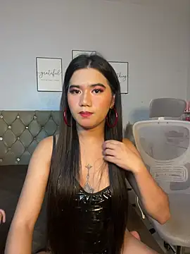 Snapshot of JassmineLove chatting on June 4, 2026, 6:52 am JassmineLove online show from June 4, 2026, 6:52 am