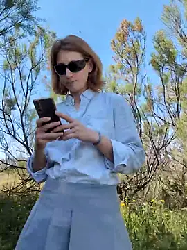 Julialexxxx online show from April 21, 2026, 9:26 am