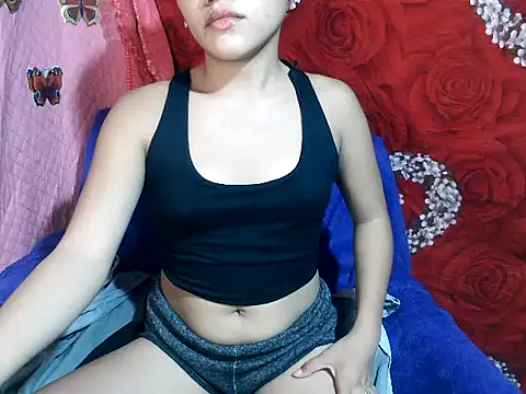 Snapshot of kiffy_miley79 chatting on June 21, 2026, 11:24 am kiffy miley79 online show from June 21, 2026, 11:24 am
