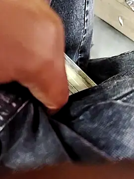 X-boy-11 online show from April 9, 2026, 10:20 am