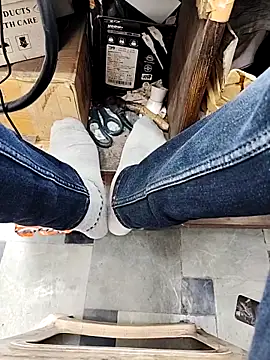 X-boy-11 online show from May 15, 2026, 6:53 am
