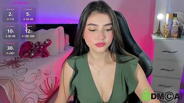 Snapshot of esmeralda_le chatting on April 16, 2026, 11:44 am esmeralda le online show from April 16, 2026, 11:44 am