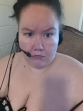 hisalphaqueen27 online show from April 5, 2026, 10:07 pm