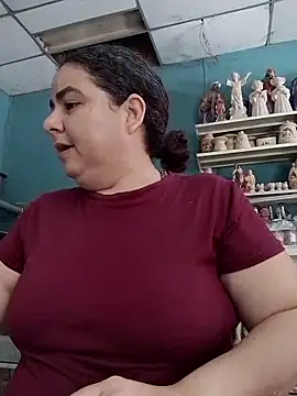 Snapshot of Golositadeamor chatting on May 6, 2026, 6:24 pm Golositadeamor online show from May 6, 2026, 6:24 pm