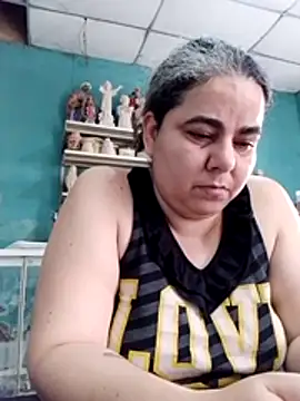 Snapshot of Golositadeamor chatting on May 13, 2026, 5:32 pm Golositadeamor online show from May 13, 2026, 5:32 pm