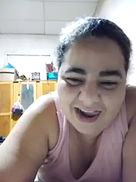 Snapshot of Golositadeamor chatting on May 17, 2026, 6:59 pm Golositadeamor online show from May 17, 2026, 6:59 pm