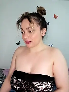 Snapshot of honey_hornie chatting on April 30, 2026, 7:31 pm honey hornie online show from April 30, 2026, 7:31 pm