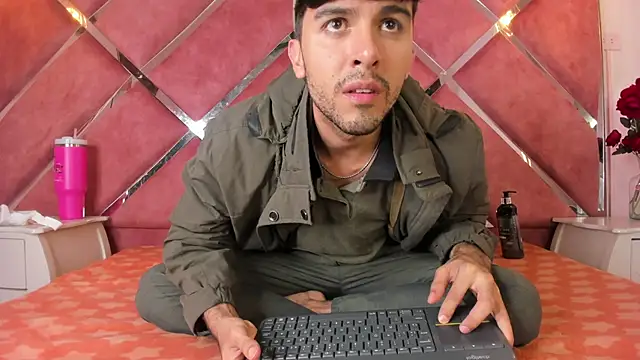 Snapshot of RodrigoColby2 chatting on May 8, 2026, 3:39 pm RodrigoColby2 online show from May 8, 2026, 3:39 pm